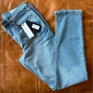 Brand new never worn men’s blue jeans. Lighter color and with all tags